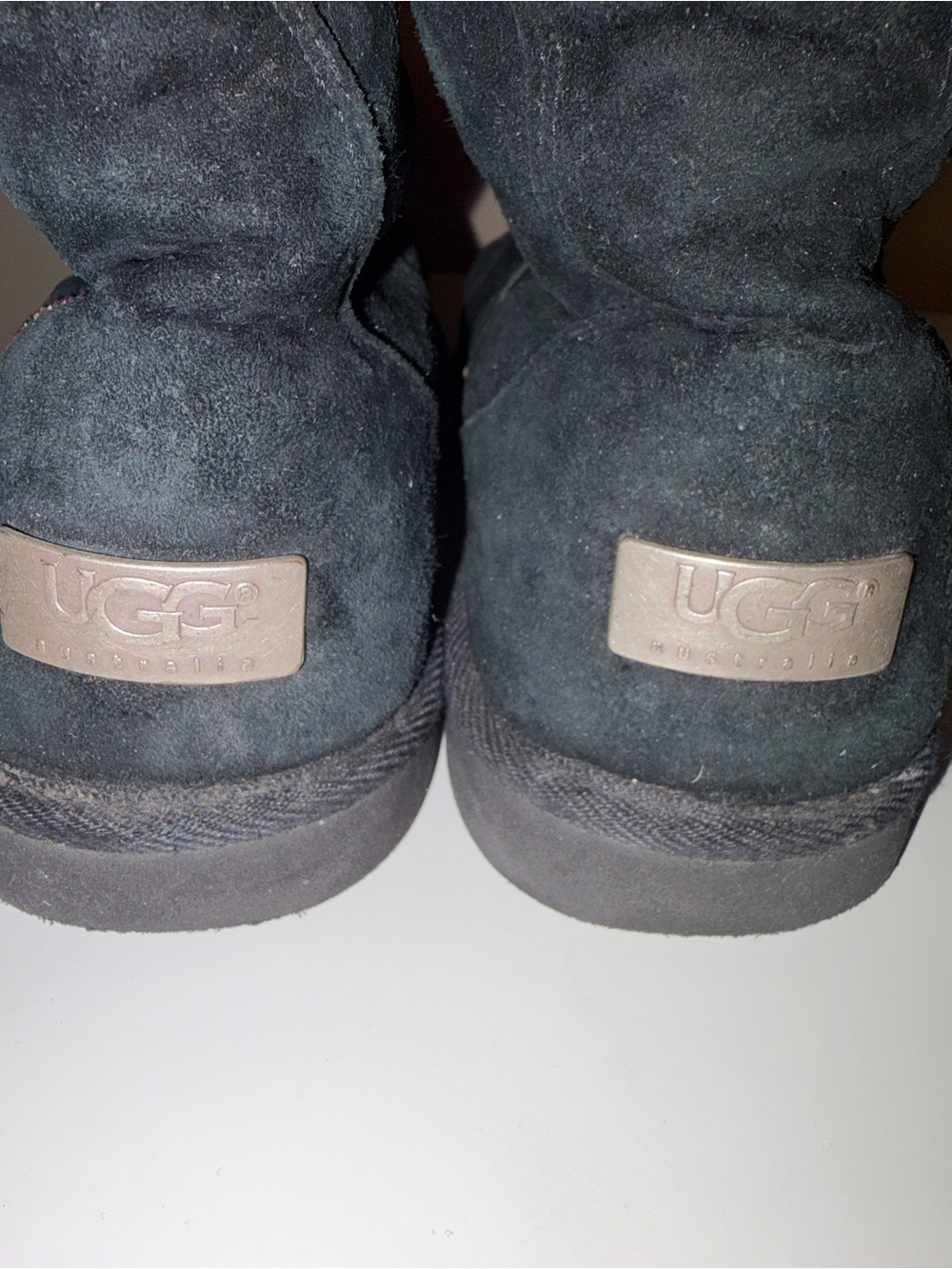 Woman’s UGG Boots Sz 6 Rainbow zipper
